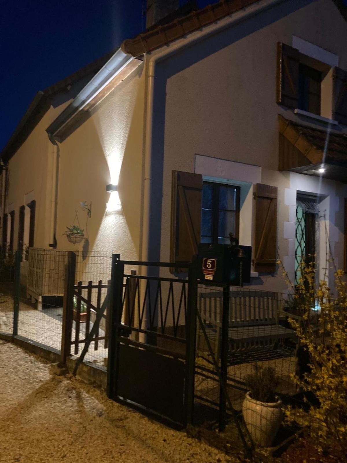 Chambres D' Hotes A Benaize Coulonges  Екстер'єр фото